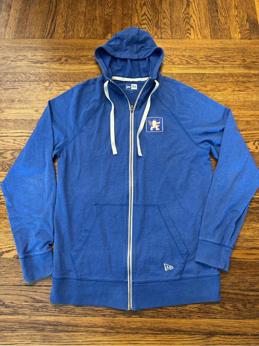 FC CINCINNATI (New Era) Blue Zip-Up Hoodie Sweater with FC CINCINNATI Logo